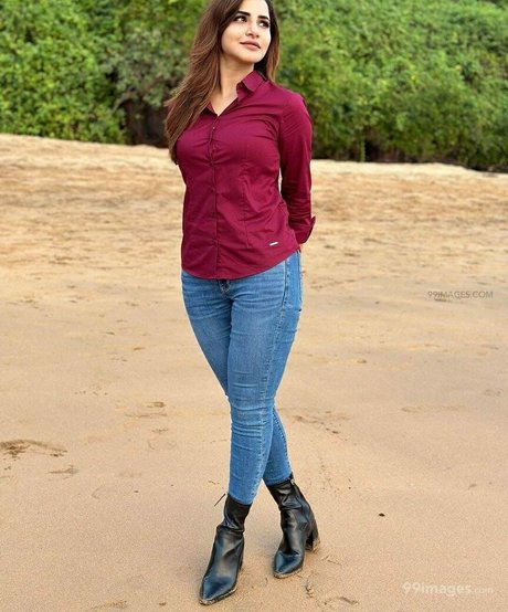 Ashu Reddy onlyfans sexy