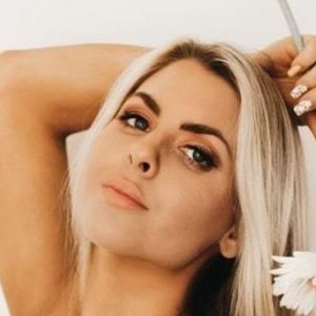 Hawaii Rae onlyfans pics