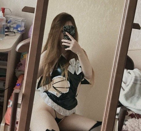 lisaSweetBi only fans