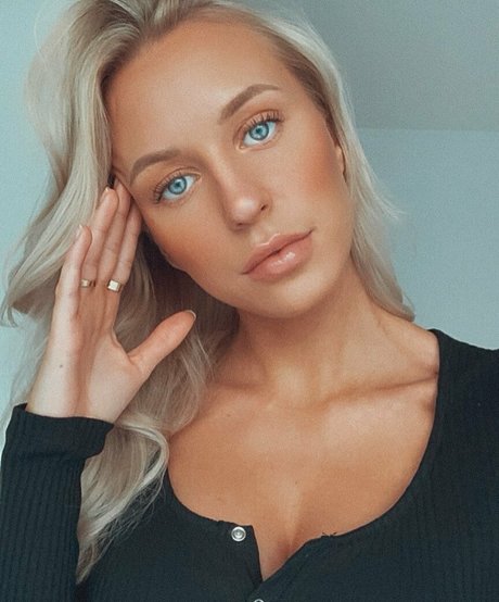 Emilia Hult onlyfans nude porn