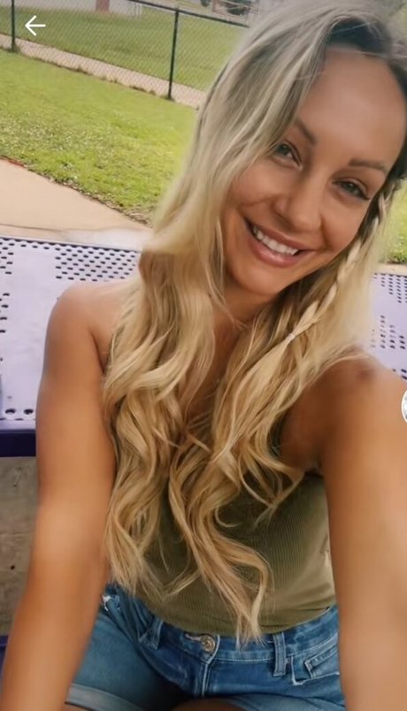 Emerald Kisses leaked onlyfans photos