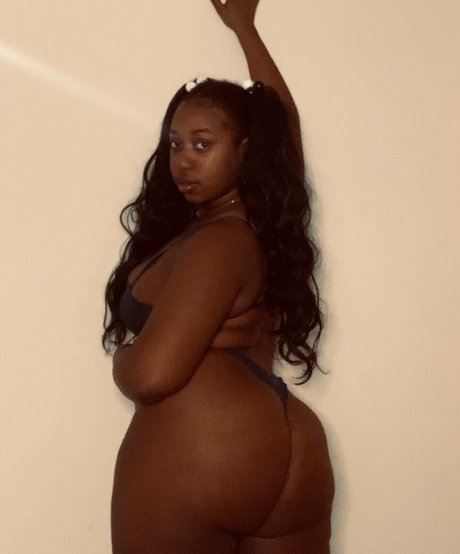 Kiana Marijuana onlyfans leak fuck