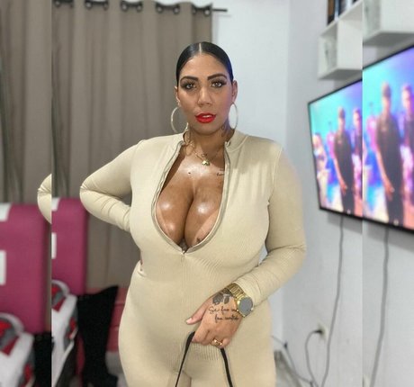 Mila Cristie onlyfans tits