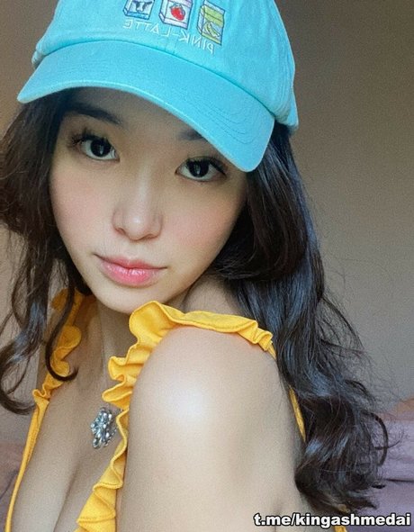 Livy Renata onlyfans public photos