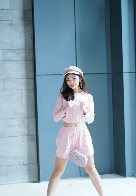 Livy Renata leaked onlyfans pics