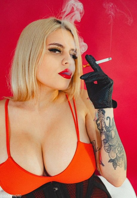 raquelroperxx onlyfans.