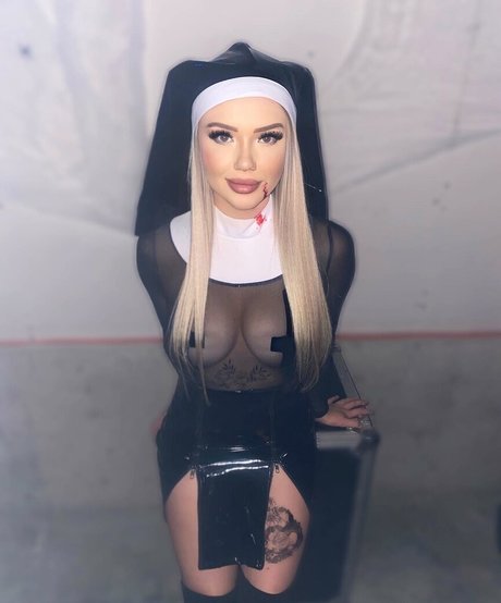 BlondBunni onlyfans leaks nude