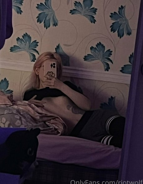 Riotwolf only fans pics