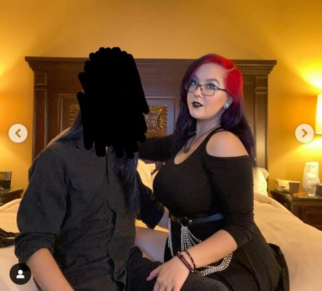 Lyraenium nudes onlyfans