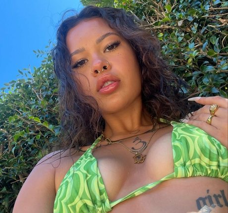 shakirareeve naked onlyfans pics