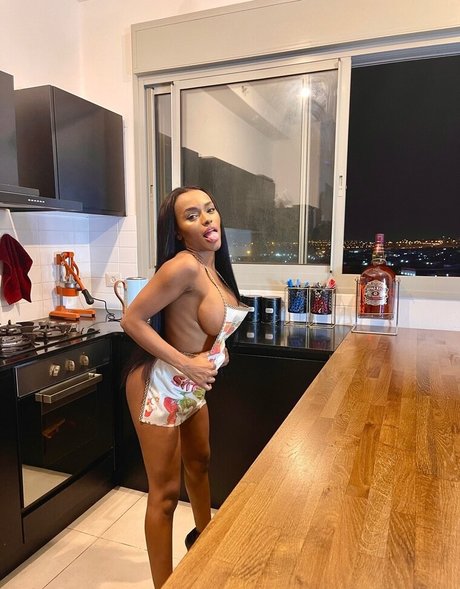 Sapir Adona onlyfans naked leak