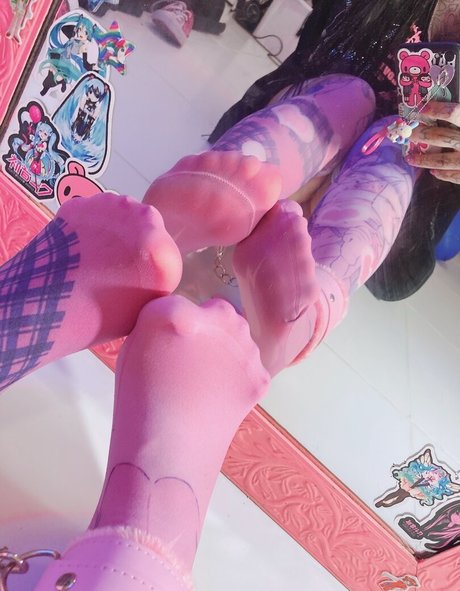 Lynnfeety onlyfans model photos