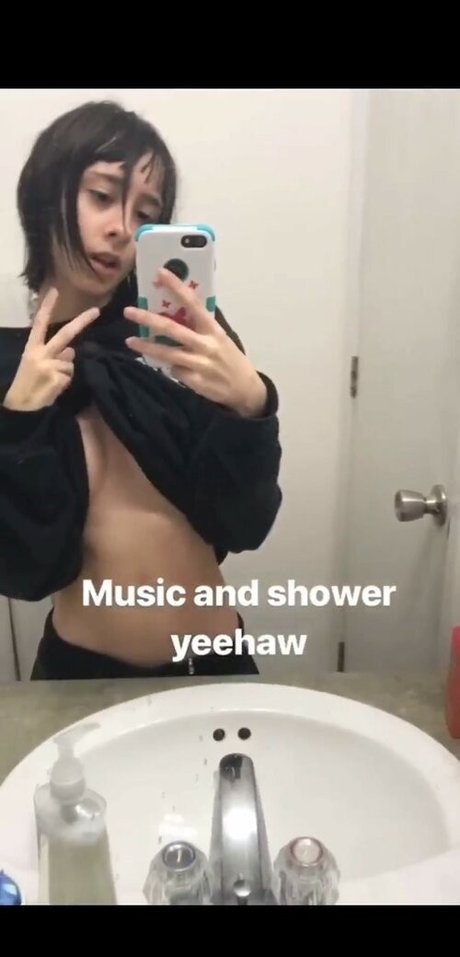 Arryth Layne naked onlyfans