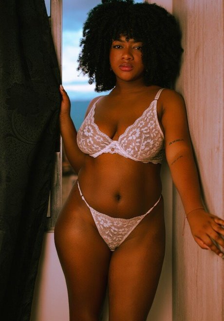 Sexicanela99 only fans photos