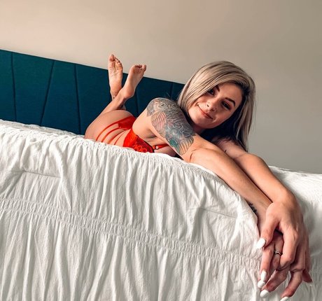 Beekay5667 onlyfans content type