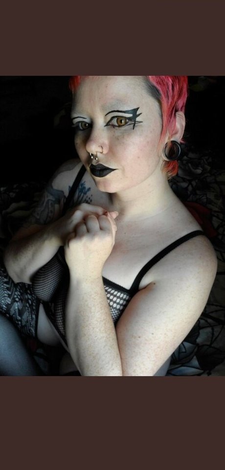 Scarletpyro onlyfans naked