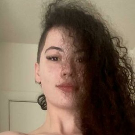 curlyexotic onlyfans topless