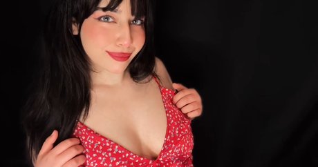 Shiny ASMR onlyfans star