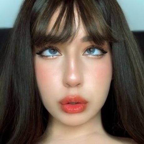 Shiny ASMR nude only fans leaks