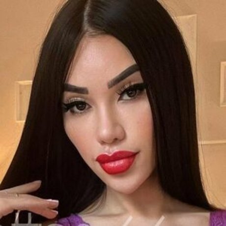 Mayumi Natsunaga onlyfans boobs