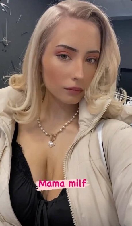 Athenacosplay only fans.