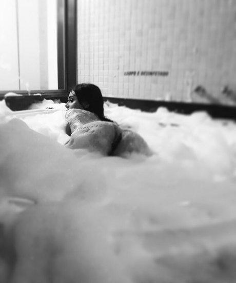 Victoria Resende leak onlyfans