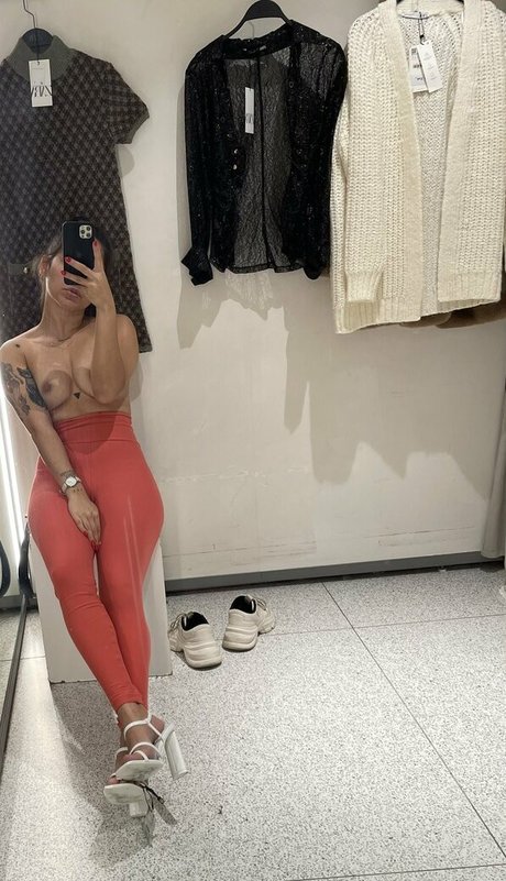 Julieta Baldon desnuda onlyfans