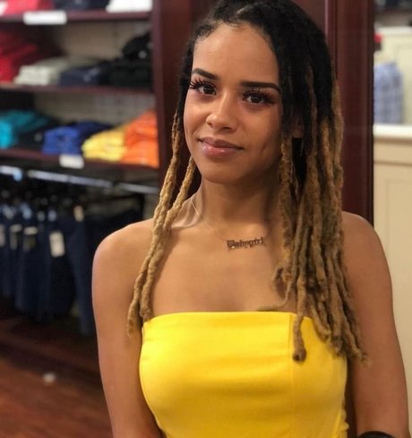 Ava Grey new onlyfans leak