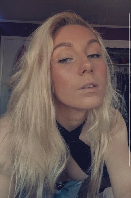 SassySavvi leaks onlyfans