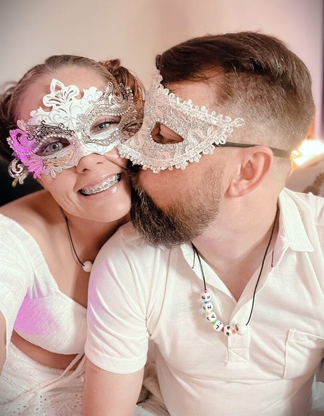 The Masked Swingerz onlyfans mega