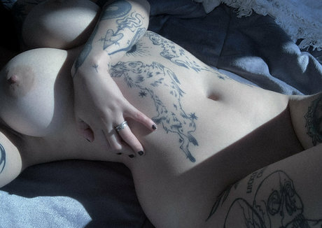 lilmarsbaby onlyfans leaks nudes