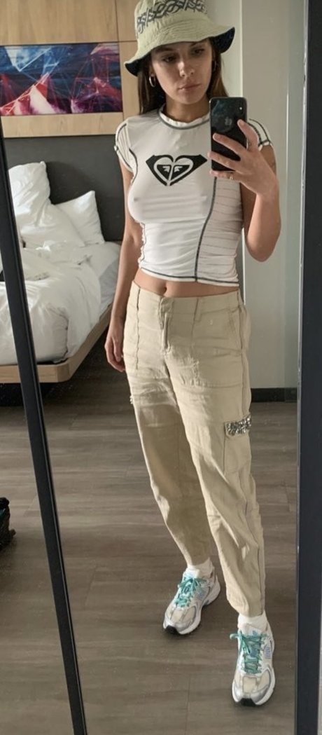 Caitlin Stasey leaked onlyfans free