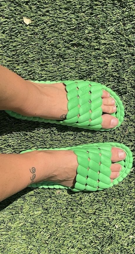 Caitlin Stasey leaked onlyfans porn