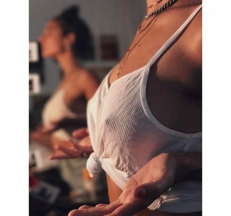 Caitlin Stasey onlyfans