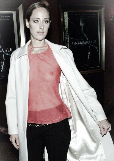 Kim Raver nude onlyfans leaks