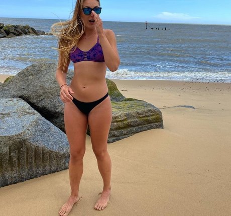 Jessica Jane Applegate onlyfans leak