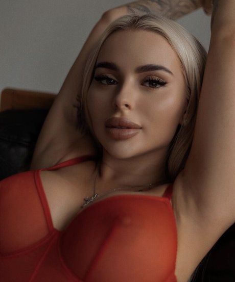 Vlada Capeloon naked onlyfans leak