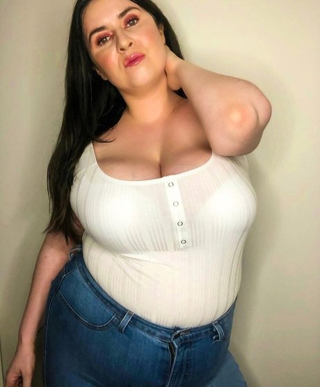 Suzie Mac boobs onlyfans