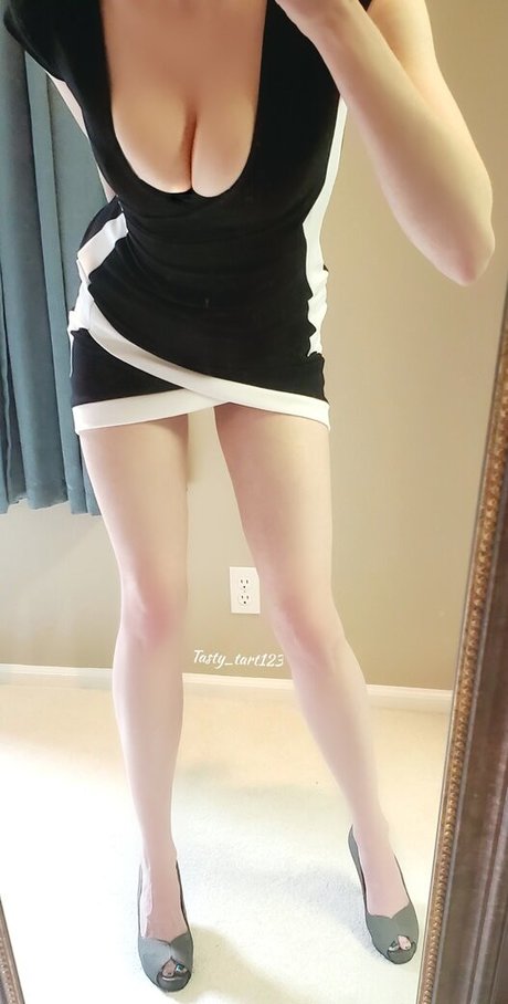 Tasty tart123 nude leak onlyfans