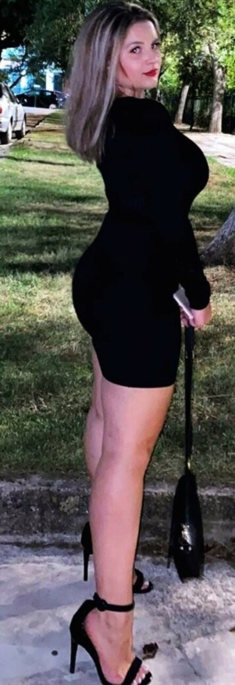 Theodwra Drinia onlyfans leaks