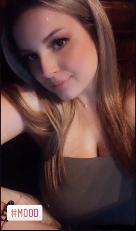 Theodwra Drinia nude on onlyfans