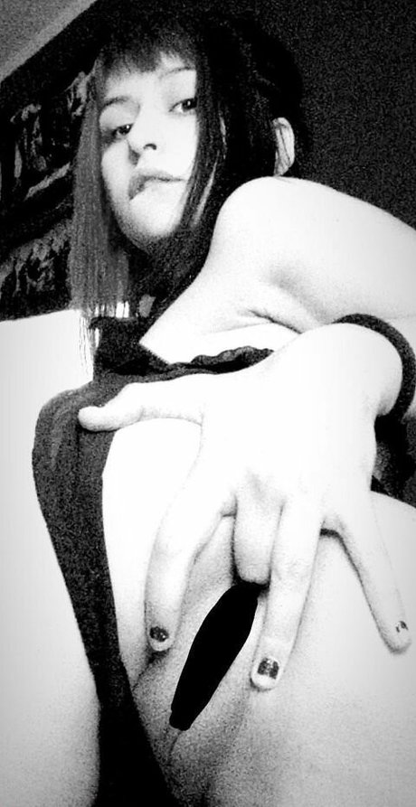 Sadlyxdust nude only fans leaks