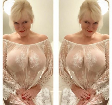 Sandie Lee nude onlyfans leaked