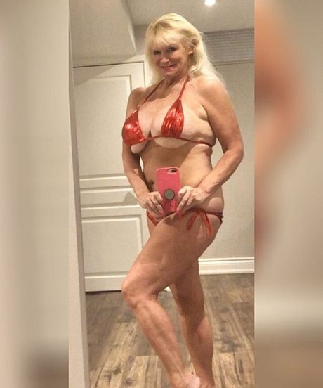 Sandie Lee only fans naked