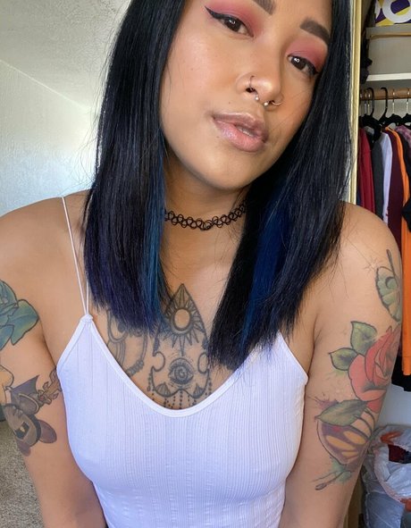 shinyxcharm93 sex onlyfans