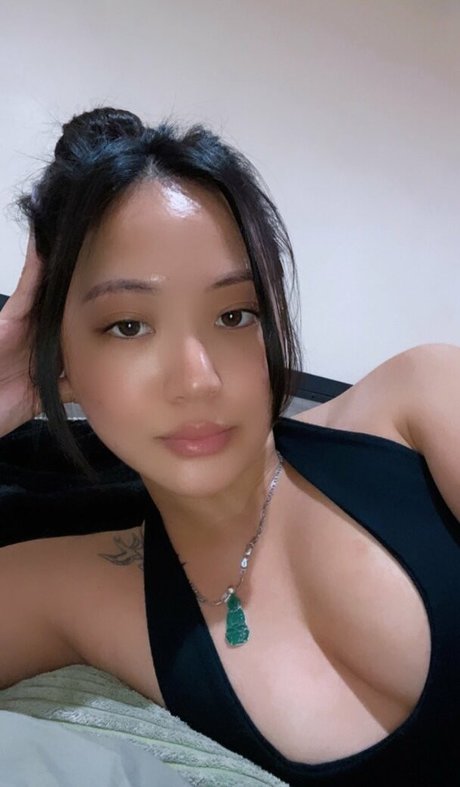 Lunaisbabyy only fans nudes