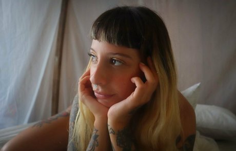 esencia migrante onlyfans nude pictures