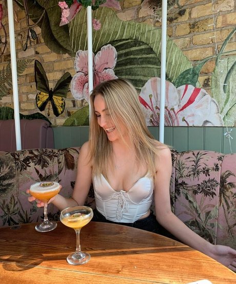 Ellierose Kelly onlyfans picture