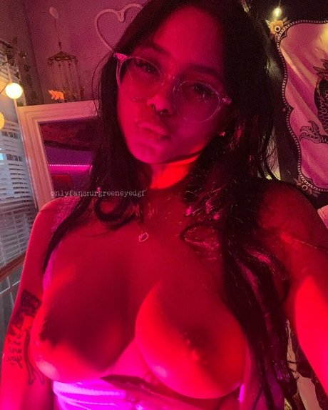 urgreeneyedgf feet onlyfans