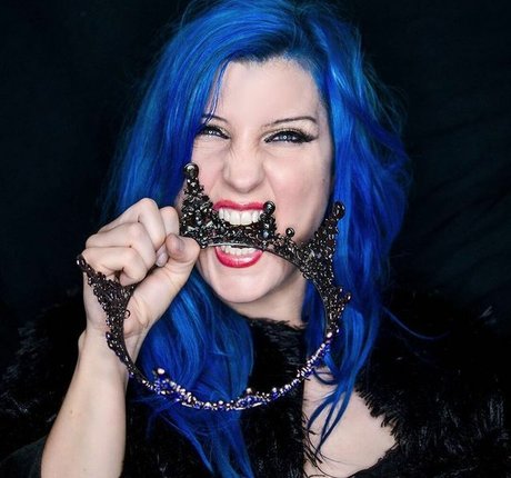 Leva Bates leaked onlyfans content